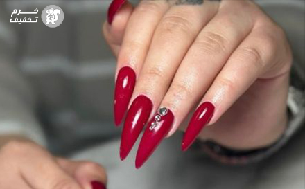 کاشت ناخن های خاص و جذاب در سالن زینب نوروزی