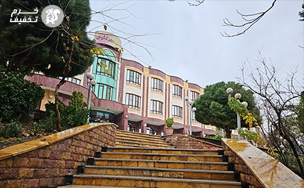 اقامت با صبحانه  هتل شهرداری در اتاق سه تخته